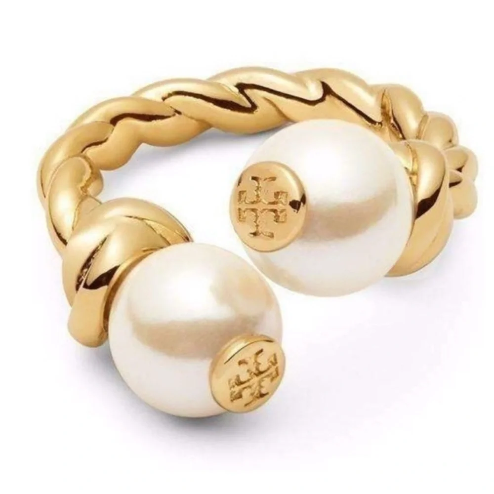 Designers Brands For Customers That Love To Wear Casual and Elegant Accessories;